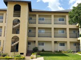 New Kingston Guest Apartments @ Donhead, hotel with parking in Kingston