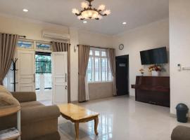 Sentool에 위치한 호텔 Acrolia Homestay