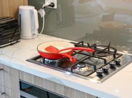 Tranquil Studio in Schofields, хотел в Schofields