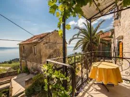 Holiday Home Anwesen mit Blick auf das Wasser by Interhome