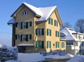 Apartment Rätia by Interhome