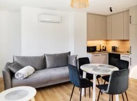 Park & Town Apartment