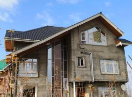 Gulmarg View Guest House, hotel i Khor