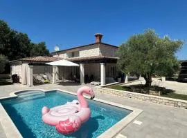Holiday Home Villa Mali Raj by Interhome