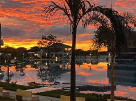 Comfort and Lagoon View at Baia Kristal Cartagena, hotelli kohteessa Los Arrayanes