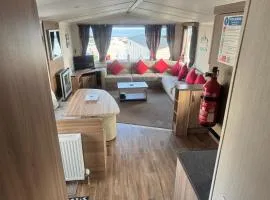 The Pilots Lodge sleeps 6