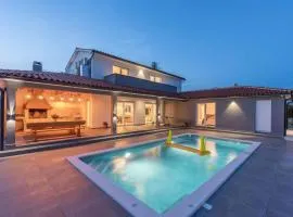 Holiday Home Villa Casa Mara mit beheiztem Pool by Interhome