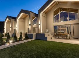 Monte Vista Luxury Villas by Raise, casa de campo em Pavliani