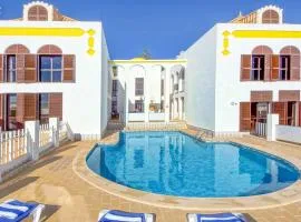 Holiday Home Chalet Villa Albuar mit eigenem Pool by Interhome