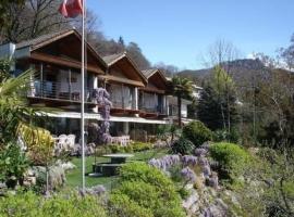 Holiday Home Casa Caterina by Interhome, hotel a Contra