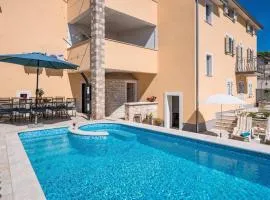 Holiday Home Villa Nada by Interhome