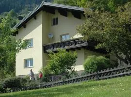 Apartment Große Wohnung in Silbertal mit Großem Garten by Interhome