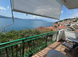 Apartment Angenehme Wohnung in Komarna mit privatem Parkplatz by Interhome