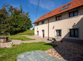 Apartment Studio für 4 Personen ca- 106 m² in Gozd- Krain - Innerkrain by Interhome, hotel a Gozd