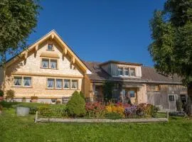 Apartment Bauernhof Fendrig - neue Wohnung by Interhome