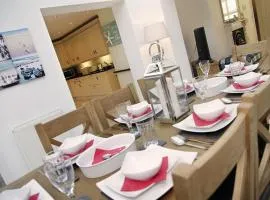 4 Bed in Gower oc-hh672