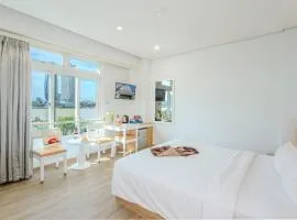 Palmier Hotel - Art House Da Nang