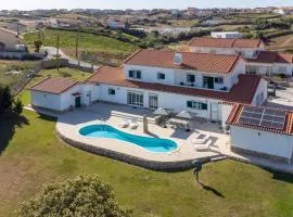 Holiday Home Villa Casa Branca I Geräumiger Rückzugsort für 12p by Interhome