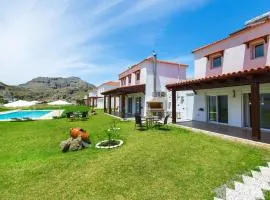 Holiday Home Haus in Kolympia mit Garten und Bergblick by Interhome