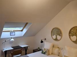 Apartamentos Ciudad Santiago, cheap hotel in Santiago de Compostela