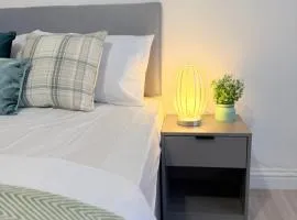 Comfy room near town centre and station