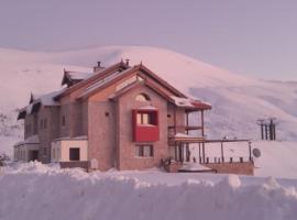 Chalet in arez TERRA - Adagio, hotel in Al Arz