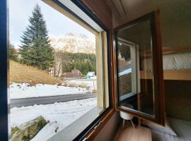 Sanbe Sky View by Quokka 360 - Mountain Apartment with Terrace, Hotel in San Bernardino