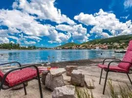 Holiday Home Steinhaus in Strandnähe mit Whirlpool by Interhome