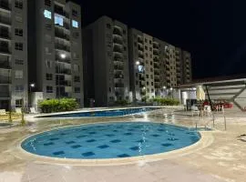 Apartamento con Piscina en Ricaurte