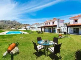 Holiday Home Haus in Kolympia mit Parkplatz und Bergblick by Interhome