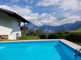 Holiday Home Haus Traunsee-Blick by Interhome, Hotel in Neukirchen