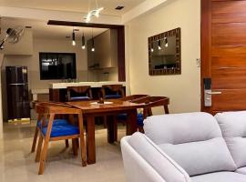 2BR Modern Cocoon-Near Beach, Subic Bay Yacht Yacht, Inflatable Island, hotel in Subic