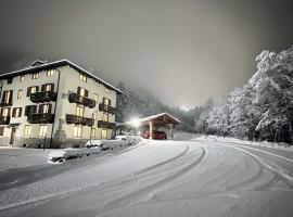 Cervinia House - Alpine Apartments & Chalet, hotel v destinaci Valtournenche