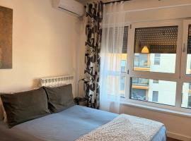 Fantasia apartmani - Tesla palace, hotel di Kragujevac