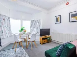 Leamington Spa's Gem - Free Parking, Netflix, Prime & Disney