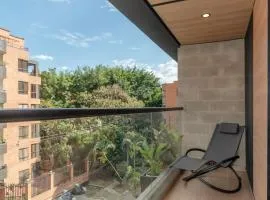 NOK Spectacular 3 BR w Balcony in Laureles Medellin