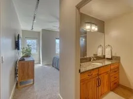 Riverfront Perch, w Balcony over the River