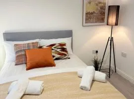 Warm & Comfy Double Room Very Close To Town Centre