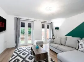 DiscountsContractorsWIFIFree ParkingSmart TV