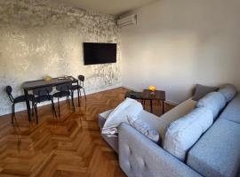 Modern Apartment - Capljina Center, khách sạn ở Čapljina