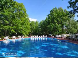 Üdülő，加爾多尼的飯店