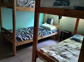 El Chalet De Pocha、ラス・トニナスのホテル