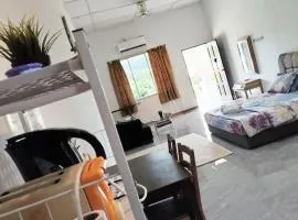 National Park Belebar Studio - Kuala Tahan