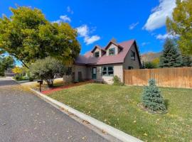 Quiet Basalt Home Fenced Yard, Work Space, Pets ok, hotel a Basalt