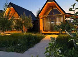 Coral houses, Hotel in Tosor