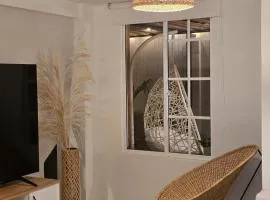 Molcabaña Casa con Jacuzzi privado y diseño de interiores profesional, ubicada en el norte de Armenia, es la casa TOP de Molca Travel