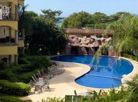 Sunrise #26 Best Priced 2BR -Ideal Location - Views