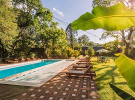 Complejo Ysyry Cabañas Eldorado Misiones, hotel in Puerto Victoria