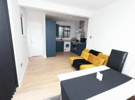 Modern 3 bedroom home refurbished with parking