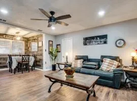 Near Wineries and Guadalupe River! Stylish Home